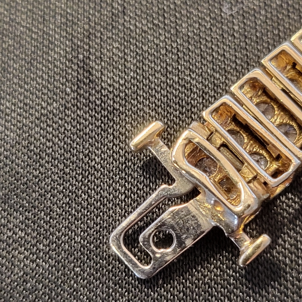 Genuine Diamond,  10k Gold, 7",  Women's Bracelet - Picture 9 of 16